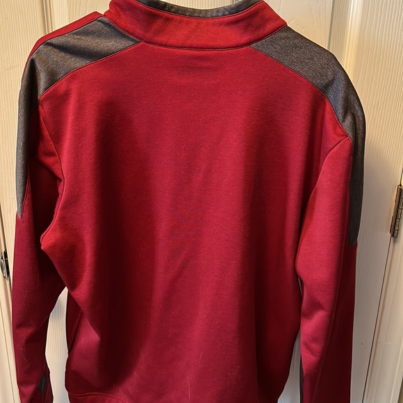 Callaway golf 1/4 zip pullover. Burgundy with grey accent color. Men’s medium. - Picture 4 of 4